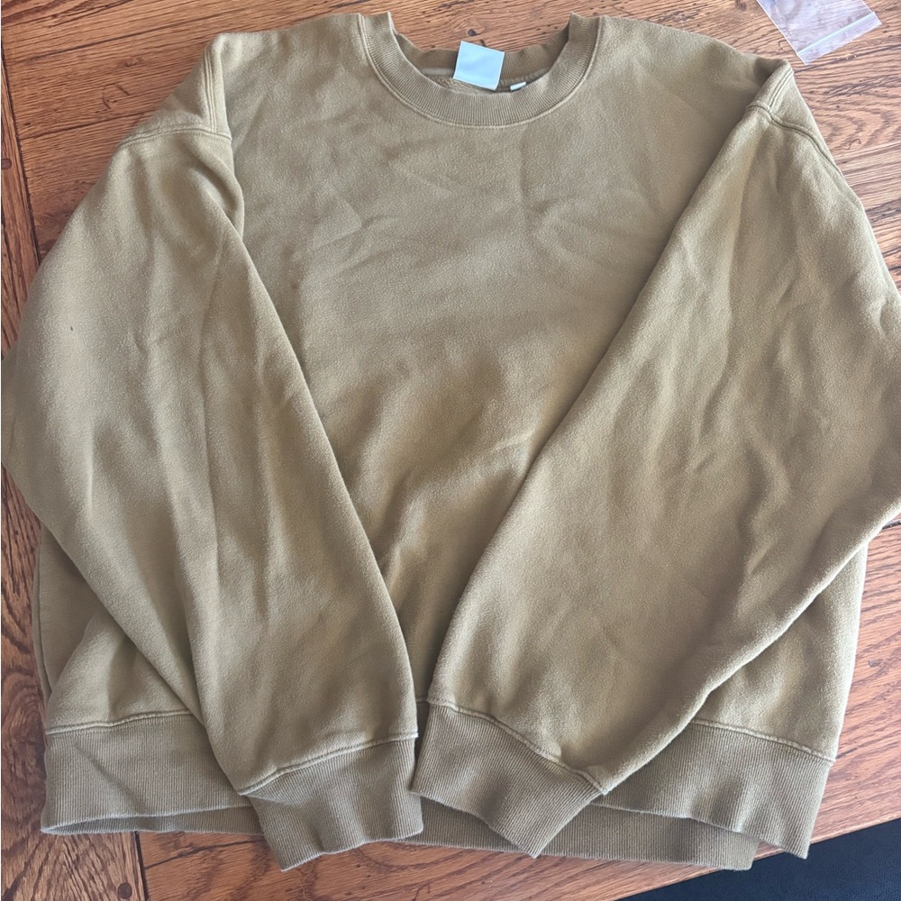Aritzia Cozy Fleece Perfect Fit Crewneck